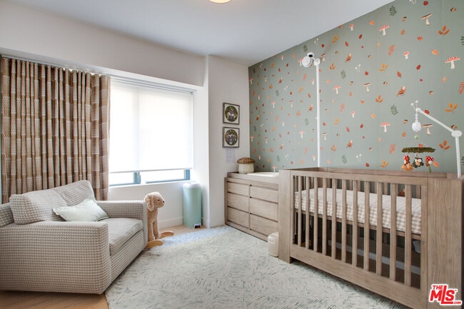 Building Photo - 10520 Wilshire Blvd