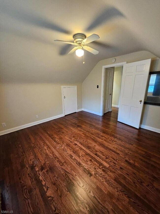 Building Photo - 159 Ridge Ave