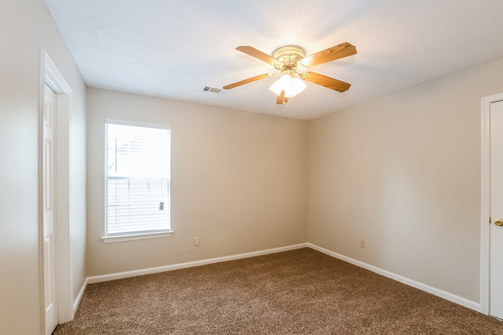 Building Photo - 1812 Black Bear Cir E