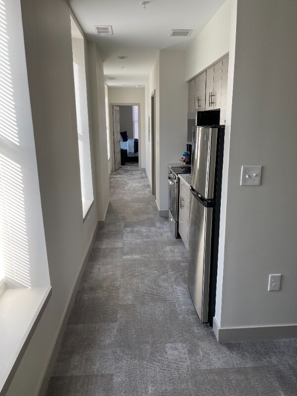 Building Photo - 1417 W9th St