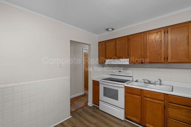 Building Photo - 10218 Unicorn Dr