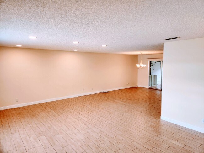 Building Photo - 695 A 1 A