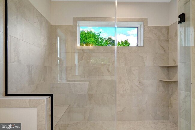 Building Photo - 9418 Dandelion Dr