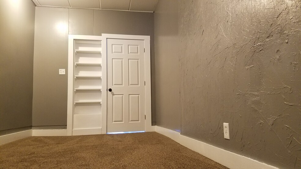 Bedroom 2 - 16 E 5th St