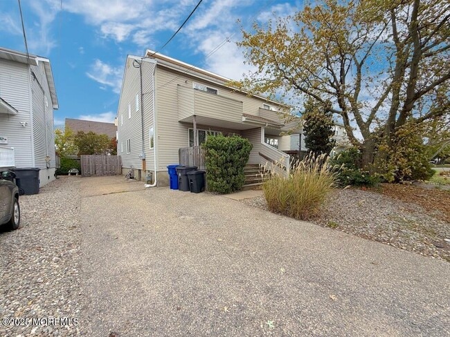 Building Photo - 106 Trinidad Ave