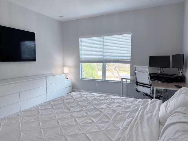 Building Photo - 556 Parsons Wy