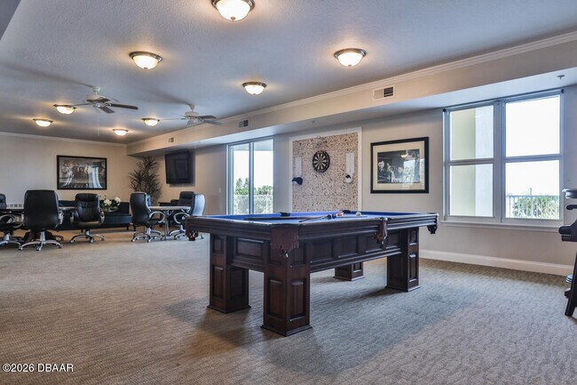 Building Photo - 2801 S Ridgewood Ave