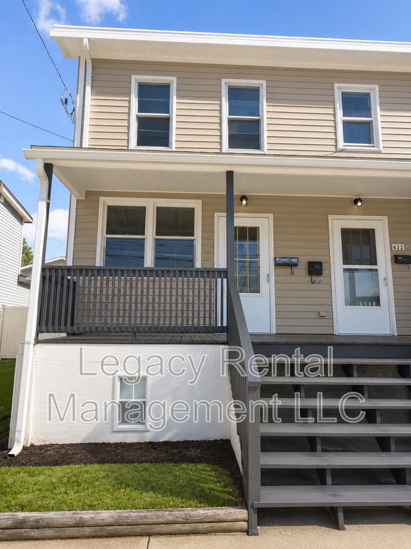 Building Photo - 620 Ridge St