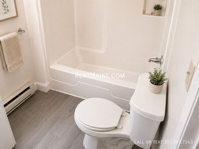 Building Photo - 36 Fremont St