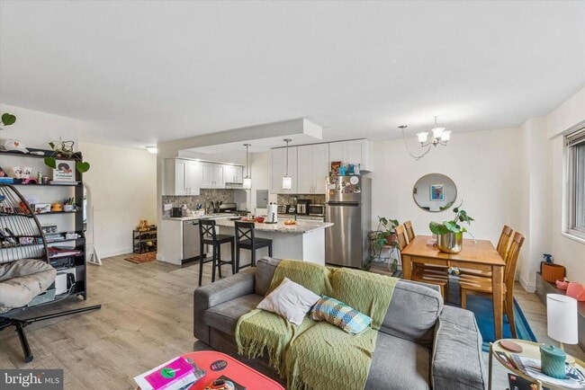 Building Photo - 2101 Chestnut St