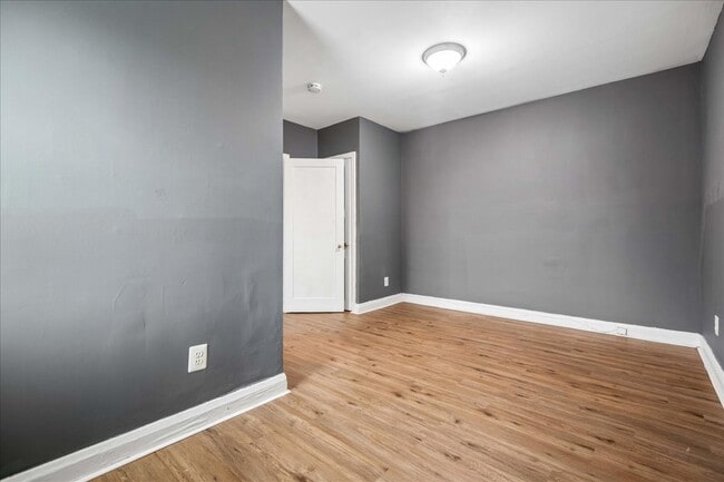 Building Photo - 1401 N Potomac St