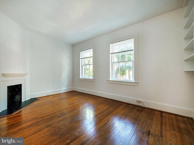 Building Photo - 2908 Q St NW