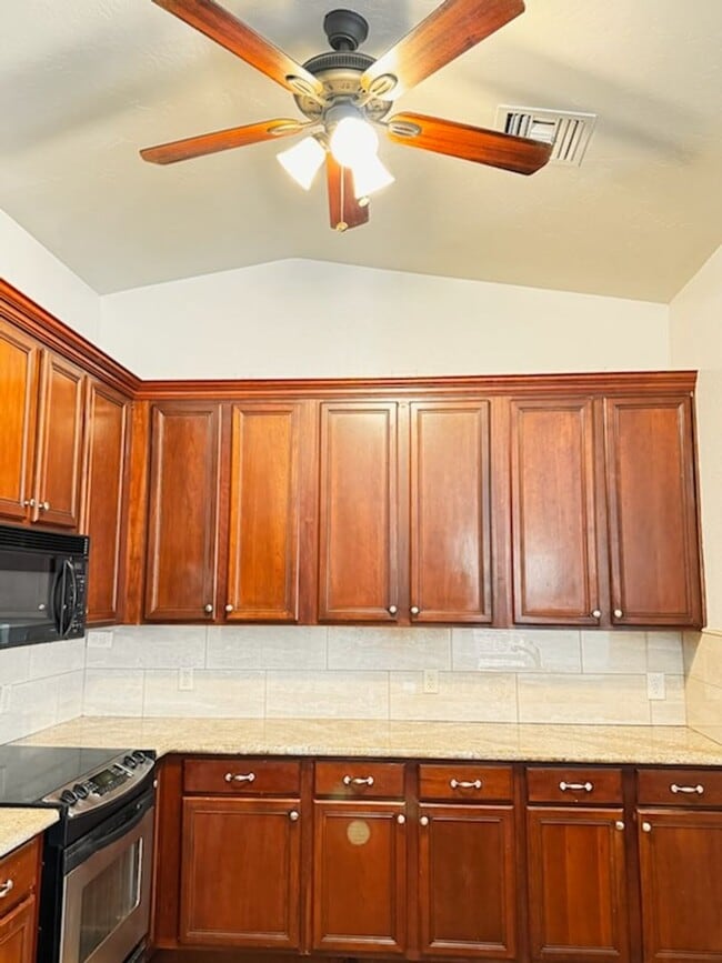 Building Photo - 2+ Mesa Rental