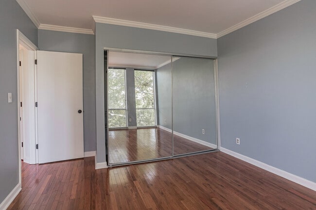 Building Photo - 287 14th St NW