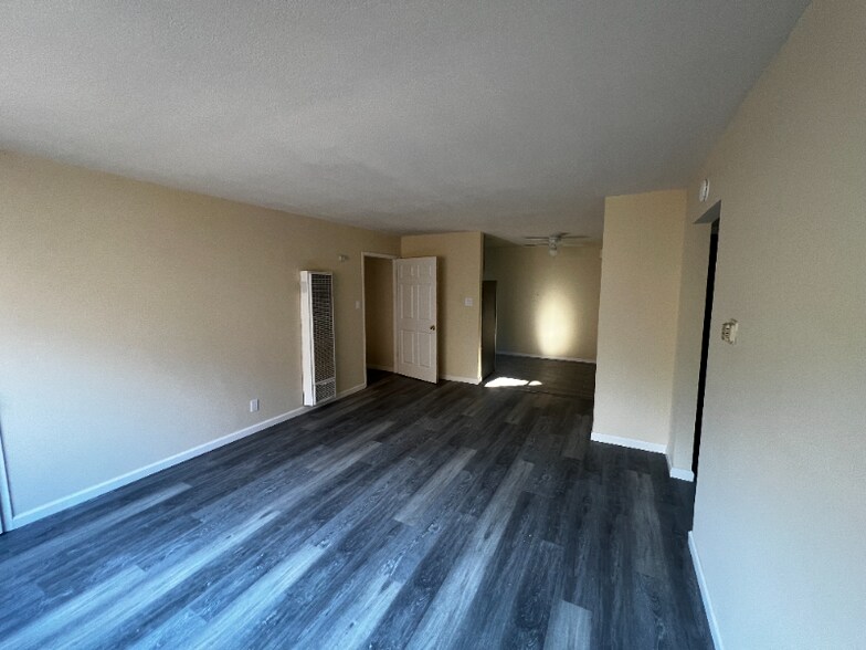 Building Photo - 269 Junction Ave