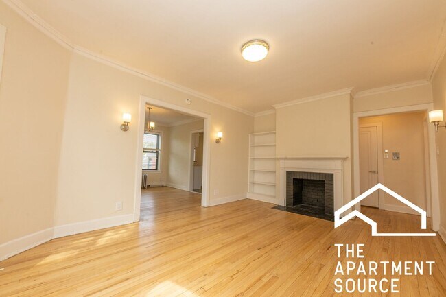 Building Photo - 209 Kedzie St