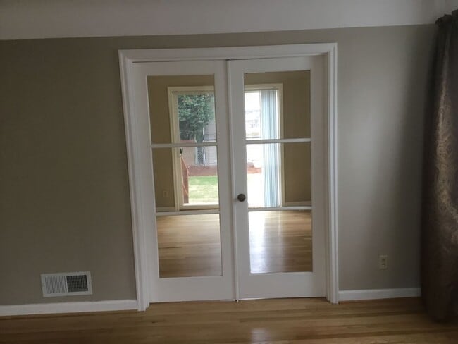 Building Photo - WONDERFUL WILLAMETTE