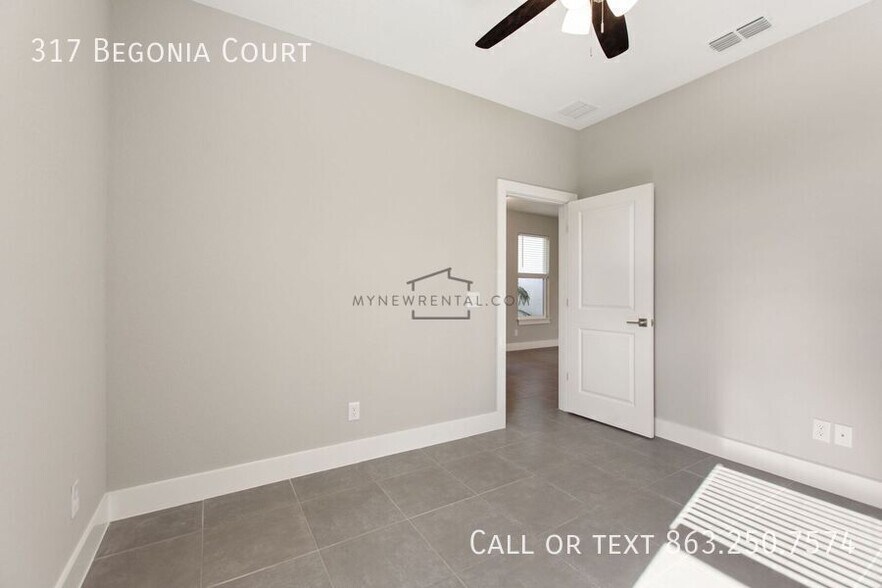 Building Photo - 317 Begonia Ct