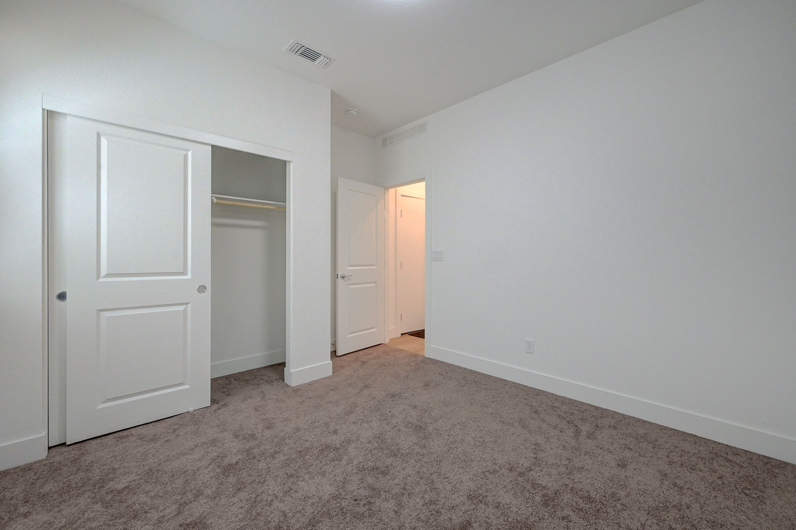 Building Photo - 5927 W Frias Ave