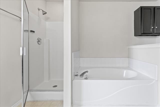 Building Photo - 3920 Malibu Sun Dr