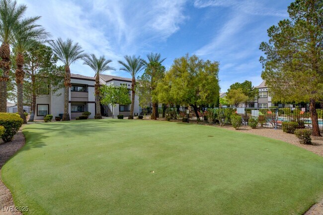 Building Photo - 7255 W Sunset Rd