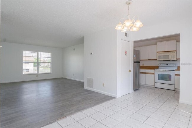 Building Photo - 1815 Michigan Ave