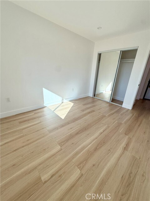 Building Photo - 20407 Strathern St