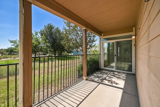 Building Photo - 111 Nassau Cir