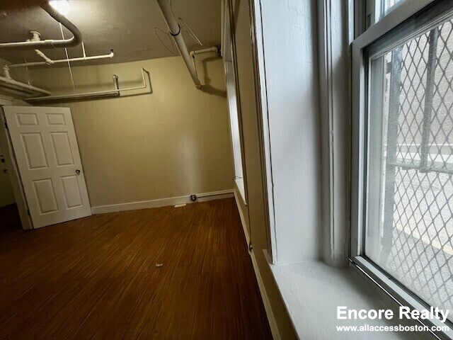 Building Photo - 1191 Boylston St