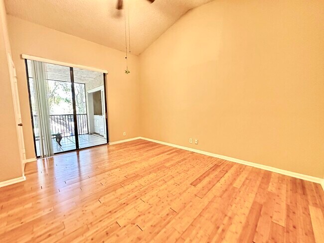 Building Photo - 4509 Carambola Cir S