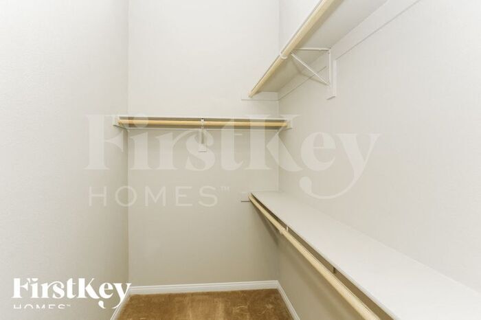 Building Photo - 10755 Blackrock Canyon Ave