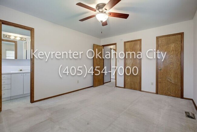 Building Photo - 3632 Sunvalley Dr