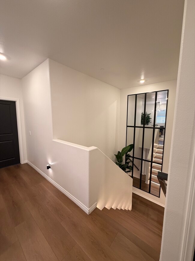 Building Photo - 36351 Elizabeth Ln