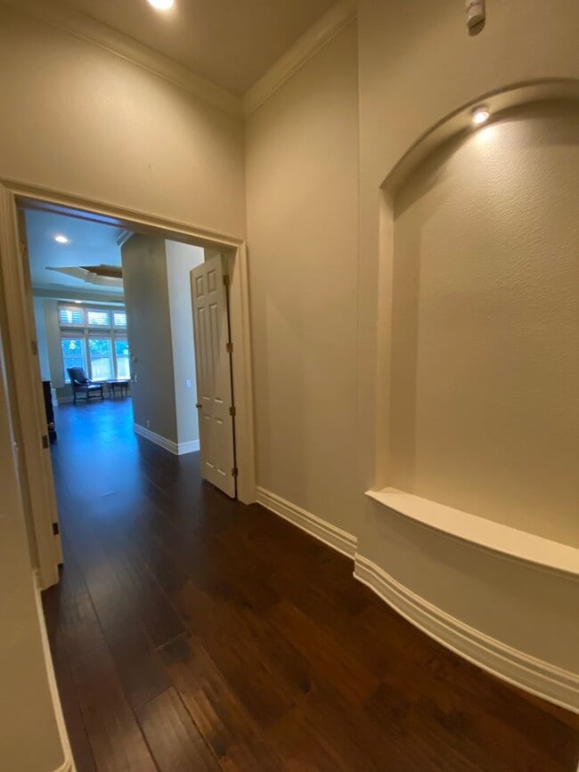 Building Photo - Stunning American River Canyon Custom Home