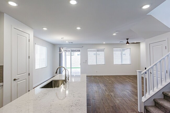 Building Photo - Brand New 4-bedroom Home