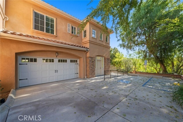 Building Photo - 5310 Colodny Dr