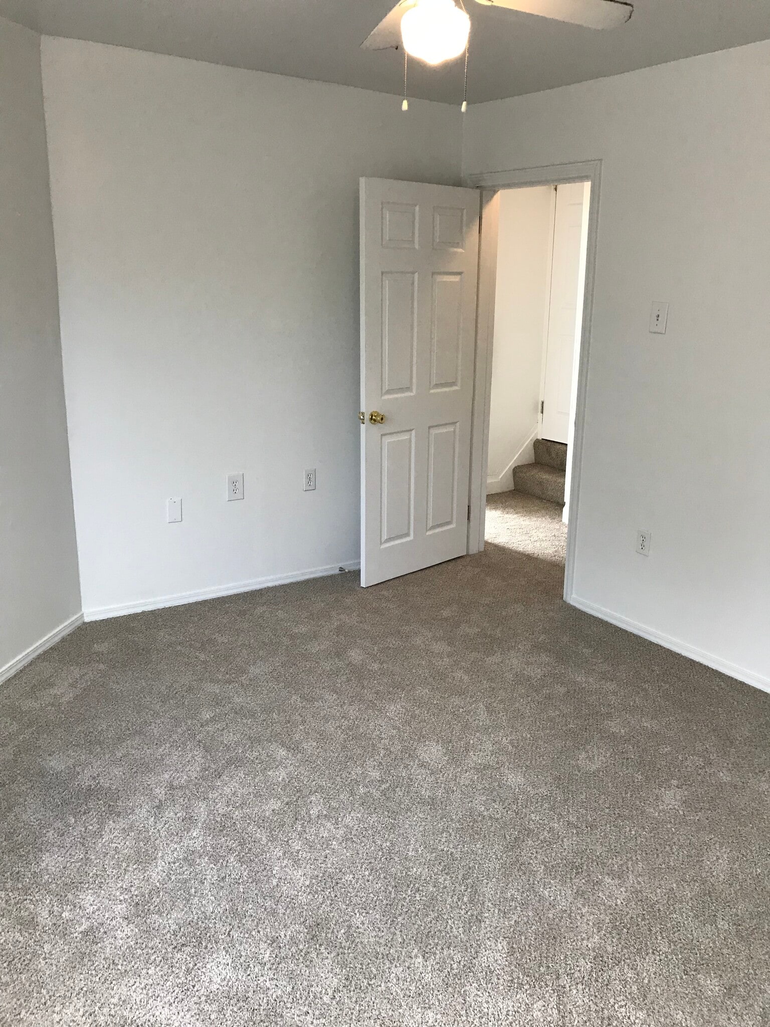 Building Photo - 501 Penn St