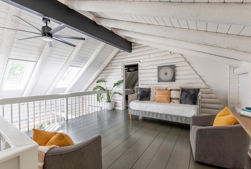 Building Photo - 1644 Dudley Mountain Rd