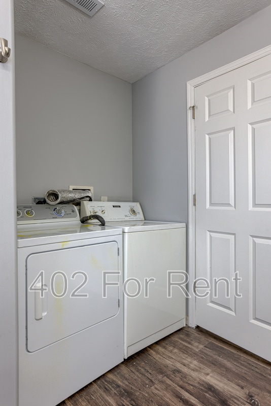 Building Photo - 2233 S 20th St