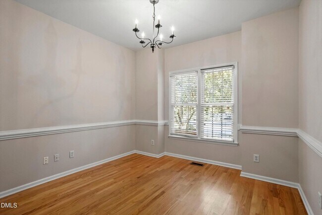 Building Photo - 102 Pine Tag Ct