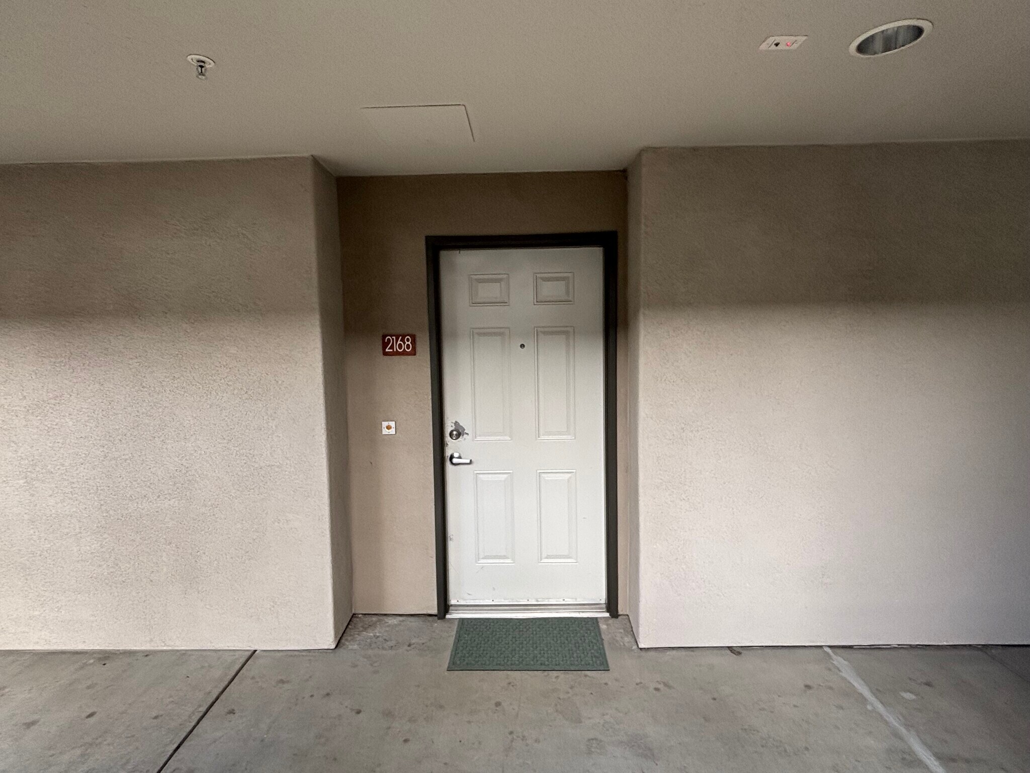 Building Photo - 2168 Scholarship