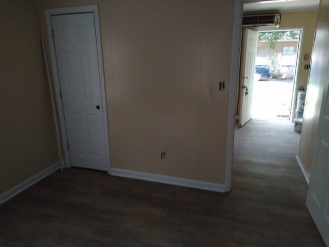 Building Photo - 3442 Navajo St