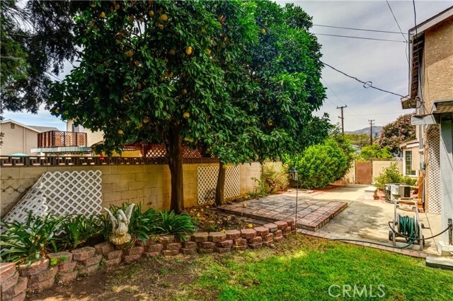 Building Photo - 440 Coronado St