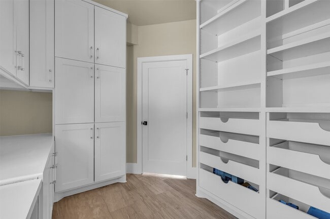 Building Photo - 3461 Pine Acres Dr