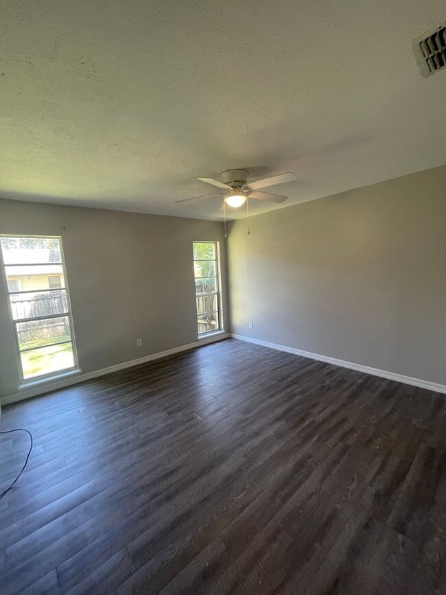 Building Photo - Cozy & Convenient – 2 Bedroom Home in Ocala