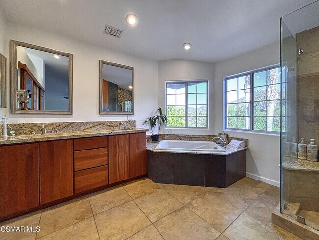 Building Photo - 2554 Kirsten Lee Dr
