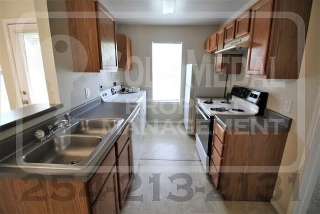 Building Photo - 1619 Inca Dr