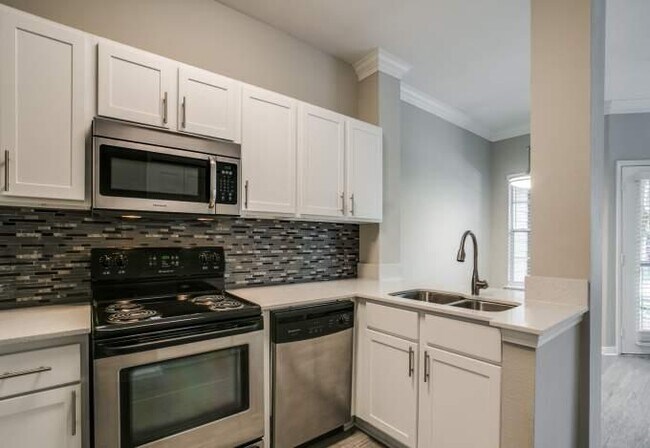 Building Photo - 1 bedroom in Houston TX 77030
