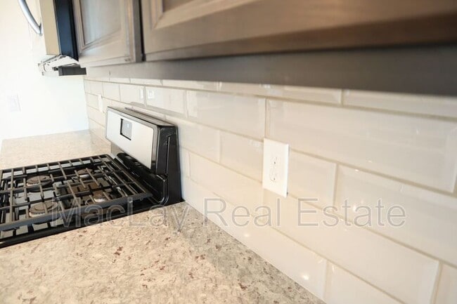 Building Photo - 10652 W Filbert St