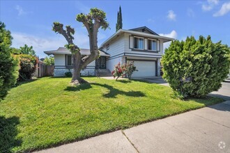 Building Photo - 924 Regatta Dr